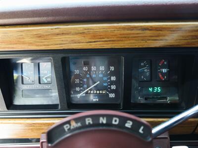 1988 Jeep Grand Wagoneer   - Photo 10 - Springfield, MO 65802