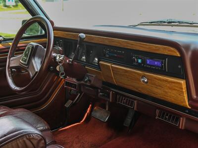 1988 Jeep Grand Wagoneer   - Photo 20 - Springfield, MO 65802