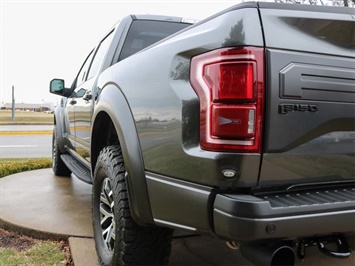 2018 Ford F-150 Raptor   - Photo 6 - Springfield, MO 65802