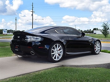 2013 Aston Martin Vantage   - Photo 17 - Springfield, MO 65802