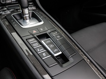 2015 Porsche 911 Turbo S   - Photo 14 - Springfield, MO 65802