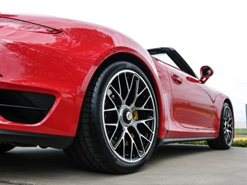 2015 Porsche 911 Turbo S   - Photo 25 - Springfield, MO 65802