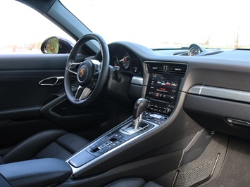 2017 Porsche 911 Carrera S   - Photo 36 - Springfield, MO 65802