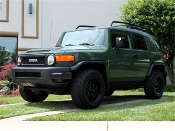 2011 Toyota FJ Cruiser   - Photo 11 - Springfield, MO 65802