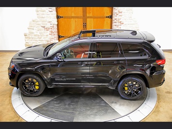 2018 Jeep Grand Cherokee Trackhawk   - Photo 7 - Springfield, MO 65802