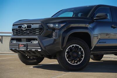 2024 Toyota Tacoma TRD Off-Road   - Photo 9 - Springfield, MO 65802