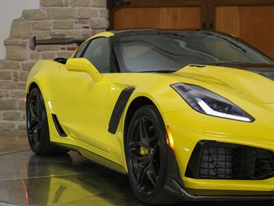 2019 Chevrolet Corvette ZR1   "Manual " 3ZR ZTK Only 400 Miles - Photo 6 - Springfield, MO 65802