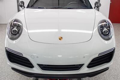 2019 Porsche 911 Carrera 4   - Photo 33 - Springfield, MO 65802