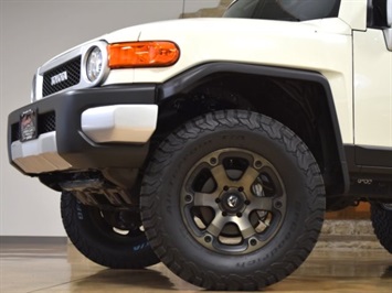 2014 Toyota FJ Cruiser   - Photo 11 - Springfield, MO 65802