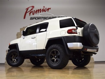 2014 Toyota FJ Cruiser   - Photo 7 - Springfield, MO 65802