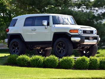 2014 Toyota FJ Cruiser   - Photo 16 - Springfield, MO 65802