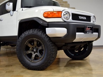 2014 Toyota FJ Cruiser   - Photo 12 - Springfield, MO 65802