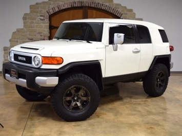 2014 Toyota FJ Cruiser   - Photo 10 - Springfield, MO 65802