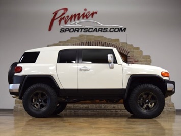 2014 Toyota FJ Cruiser   - Photo 3 - Springfield, MO 65802