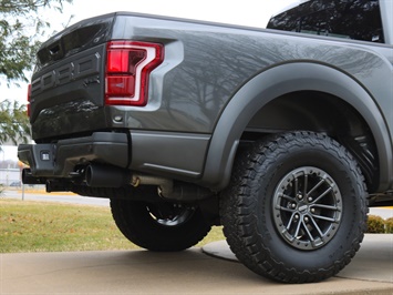 2019 Ford F-150 Raptor   - Photo 10 - Springfield, MO 65802