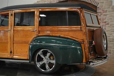 1942 Ford Woody Super Deluxe   - Photo 27 - Springfield, MO 65802