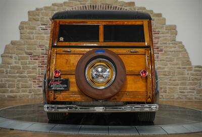 1942 Ford Woody Super Deluxe   - Photo 29 - Springfield, MO 65802