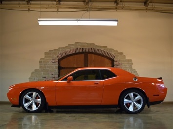 2008 Dodge Challenger SRT8   - Photo 1 - Springfield, MO 65802