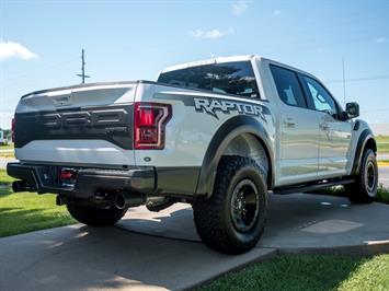 2017 Ford F-150 Raptor   - Photo 9 - Springfield, MO 65802