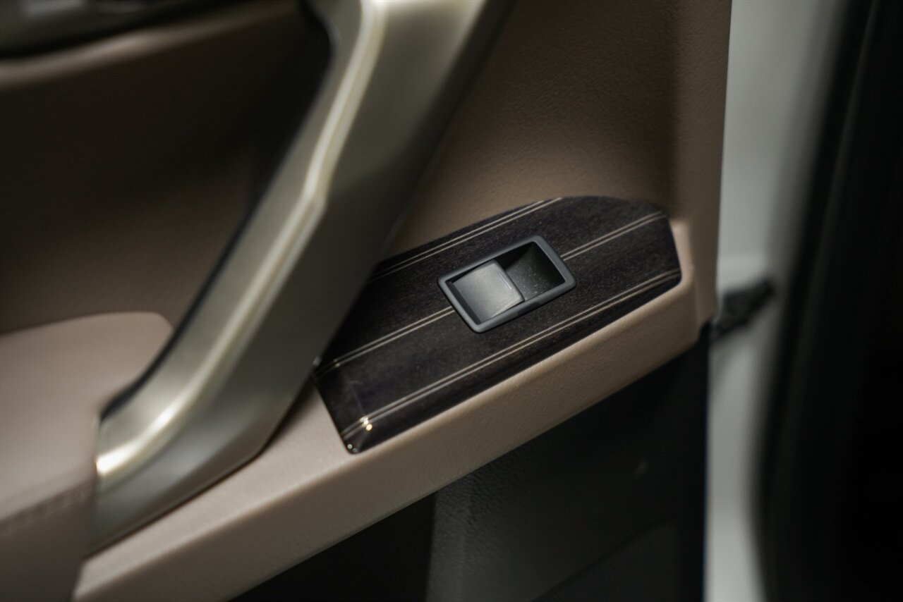 2020 Lexus GX 460 Preium - Photo 43 - Springfield, MO 65802