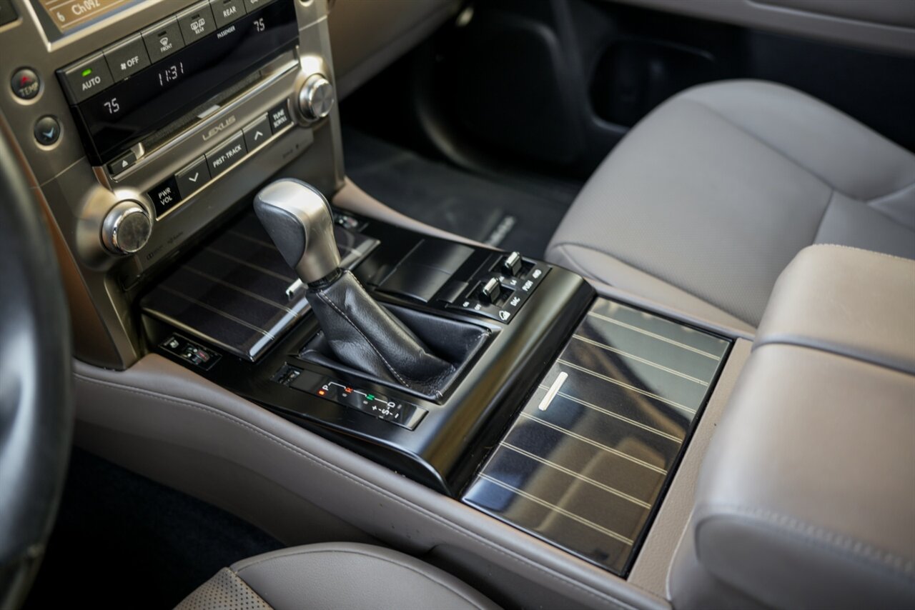 2020 Lexus GX 460 Preium - Photo 26 - Springfield, MO 65802