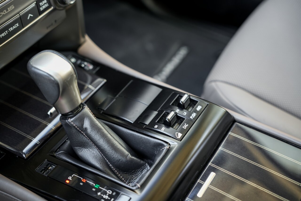 2020 Lexus GX 460 Preium - Photo 27 - Springfield, MO 65802