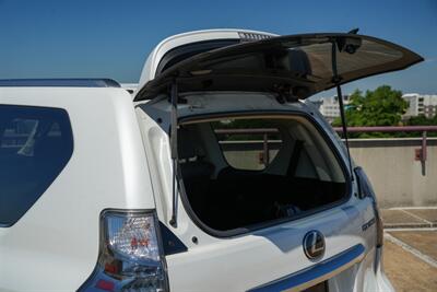2020 Lexus GX 460 Preium   - Photo 13 - Springfield, MO 65802
