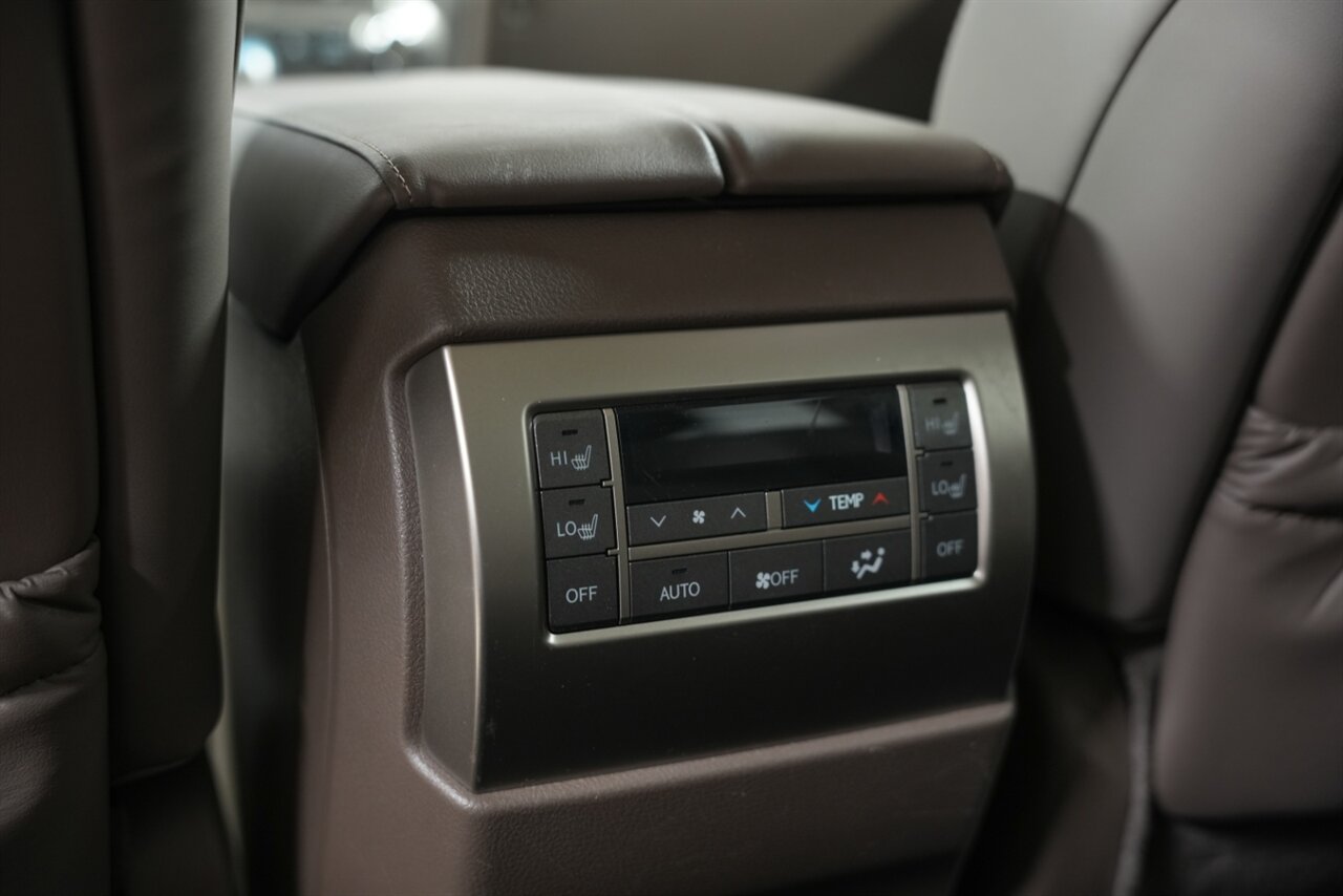 2020 Lexus GX 460 Preium - Photo 32 - Springfield, MO 65802