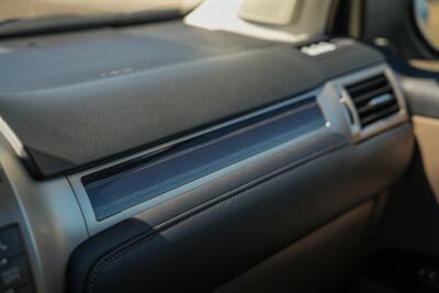 2020 Lexus GX 460 Preium   - Photo 24 - Springfield, MO 65802