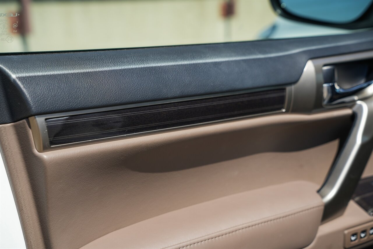 2020 Lexus GX 460 Preium - Photo 6 - Springfield, MO 65802