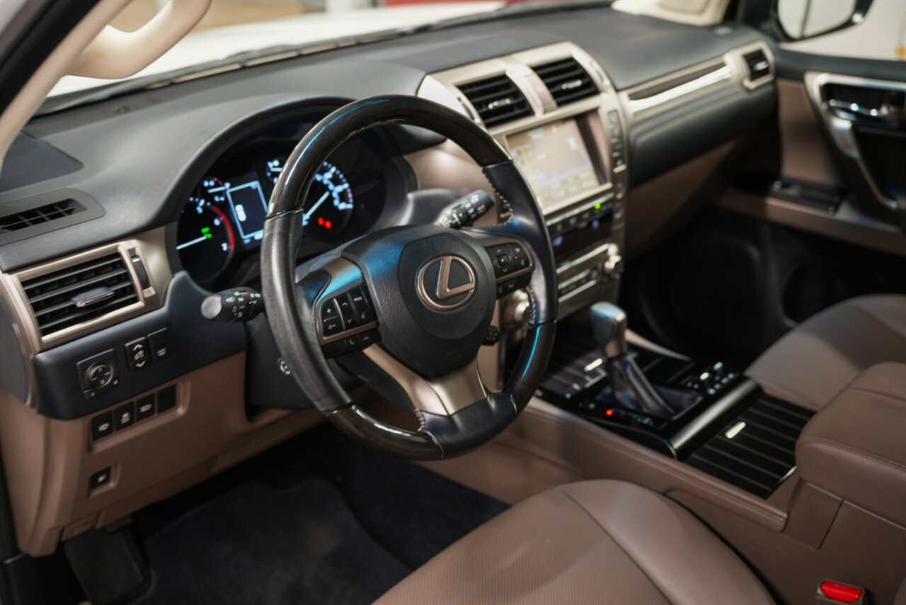 2020 Lexus GX 460 Preium - Photo 28 - Springfield, MO 65802
