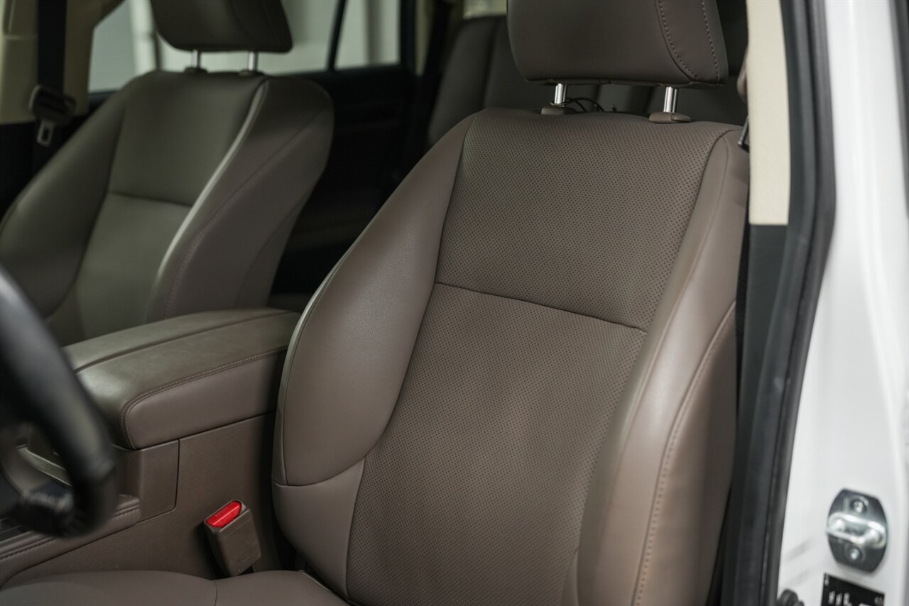 2020 Lexus GX 460 Preium - Photo 35 - Springfield, MO 65802