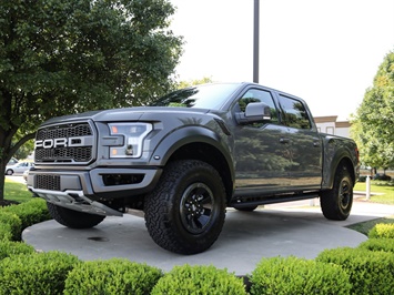 2018 Ford F-150 Raptor   - Photo 1 - Springfield, MO 65802