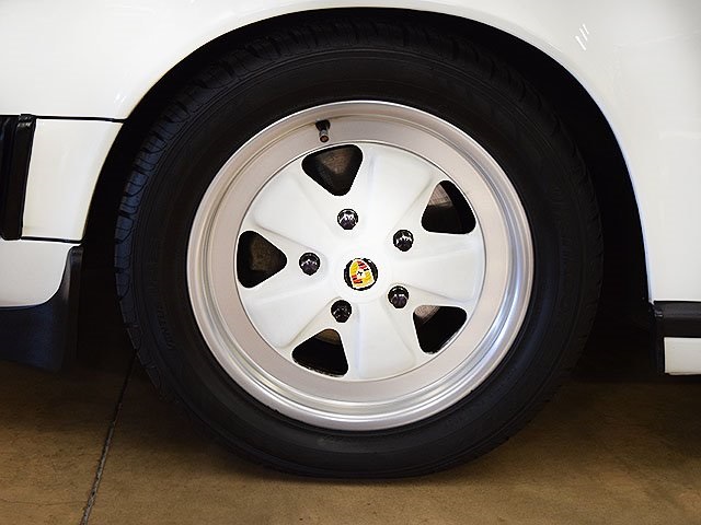 1985 Porsche 911 Carrera - Photo 12 - Springfield, MO 65802