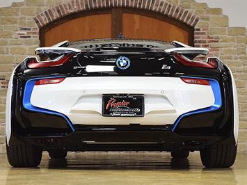 2016 BMW i8   - Photo 8 - Springfield, MO 65802