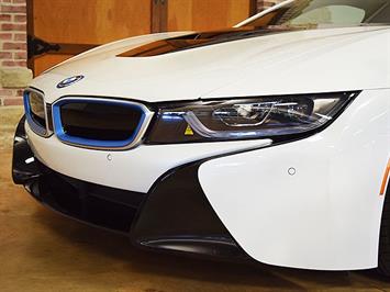 2016 BMW i8   - Photo 10 - Springfield, MO 65802