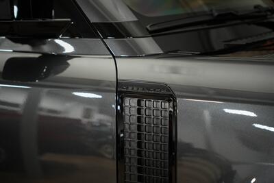 2023 Land Rover Defender 110 X   - Photo 48 - Springfield, MO 65802