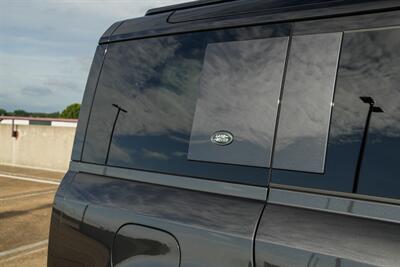 2023 Land Rover Defender 110 X   - Photo 35 - Springfield, MO 65802