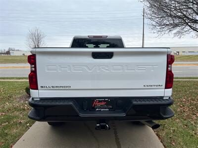 2022 Chevrolet Silverado 2500HD Custom   - Photo 9 - Springfield, MO 65802