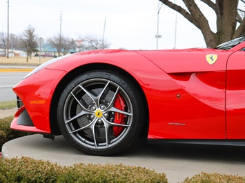 2015 Ferrari F12berlinetta   - Photo 54 - Springfield, MO 65802