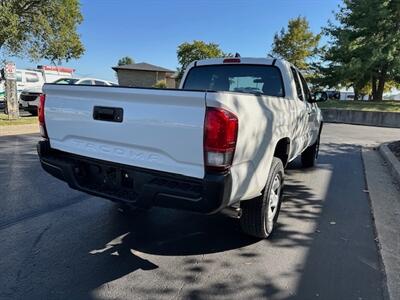 2022 Toyota Tacoma SR   - Photo 3 - Springfield, MO 65802