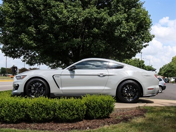 2017 Ford Mustang Shelby GT350R   - Photo 28 - Springfield, MO 65802