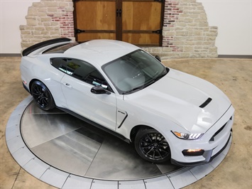 2017 Ford Mustang Shelby GT350R   - Photo 11 - Springfield, MO 65802