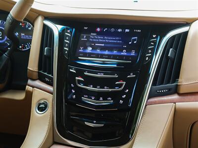 2016 Cadillac Escalade Platinum   - Photo 19 - Springfield, MO 65802