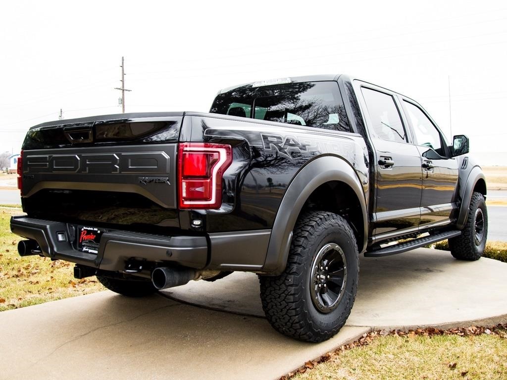 2018 Ford F-150 Raptor - Photo 9 - Springfield, MO 65802