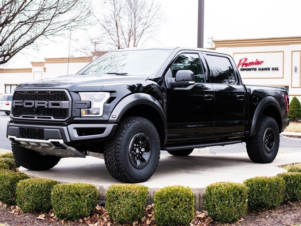 2018 Ford F-150 Raptor - Photo 1 - Springfield, MO 65802