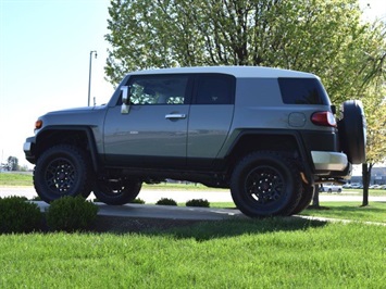 2014 Toyota FJ Cruiser   - Photo 13 - Springfield, MO 65802