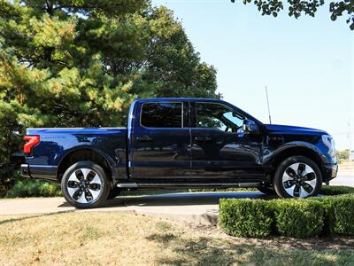 2022 Ford F-150 Lightning XLT   - Photo 4 - Springfield, MO 65802