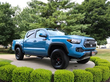 2018 Toyota Tacoma TRD Pro   - Photo 4 - Springfield, MO 65802