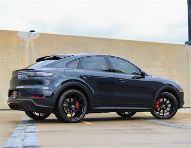 2021 Porsche Cayenne GTS Coupe  Lightweight Sport Package - Photo 75 - Springfield, MO 65802